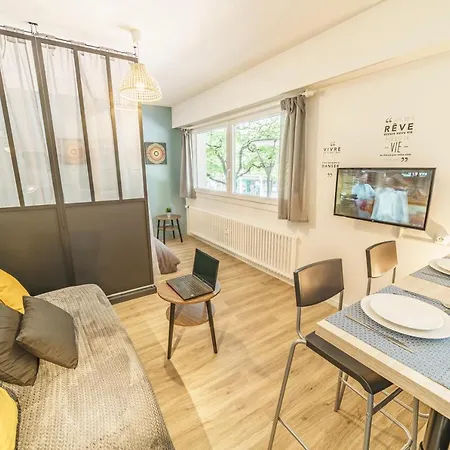 Cosy 108 - Centre - Stationnement - Gare Chambery
