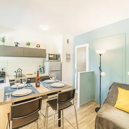 Cosy 108 - Centre - Stationnement - Gare * Chambery